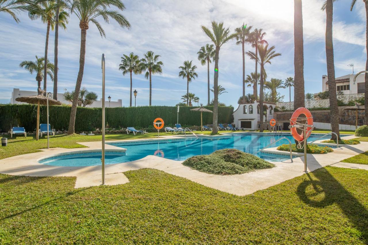 2261-Superb Apt On The Beach, On Duquesa Harbour Manilva Esterno foto