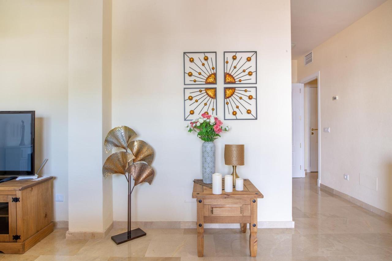 2261-Superb Apt On The Beach, On Duquesa Harbour Manilva Esterno foto