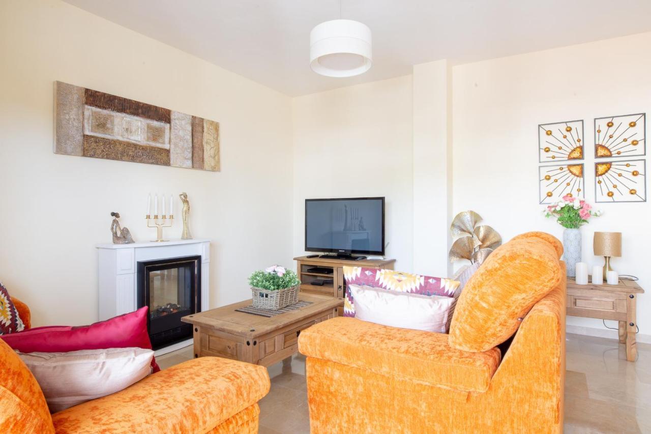 2261-Superb Apt On The Beach, On Duquesa Harbour Manilva Esterno foto